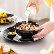 Load image into Gallery viewer, LOVECASA Service de Table 6 Personnes - Collection Daphne en Grès - 24 Pièces (Assiettes Plates, Dessert, Bols Céréales, Pâtes) Design Noir &amp; Doré